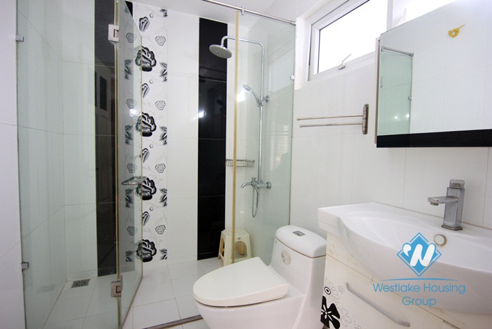 Nice house with 3 to 4 bedrooms for rent in Tay Ho